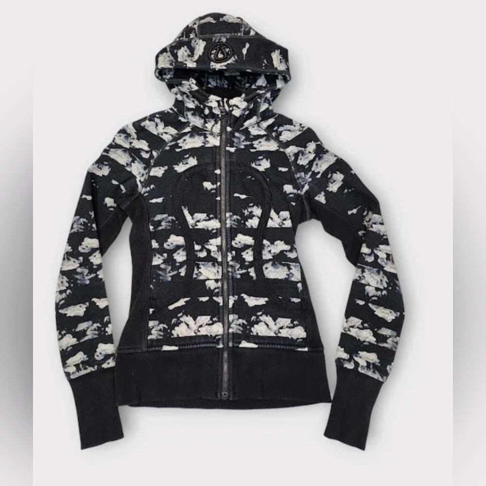 Size 4 - Lululemon Scuba Hoodie II